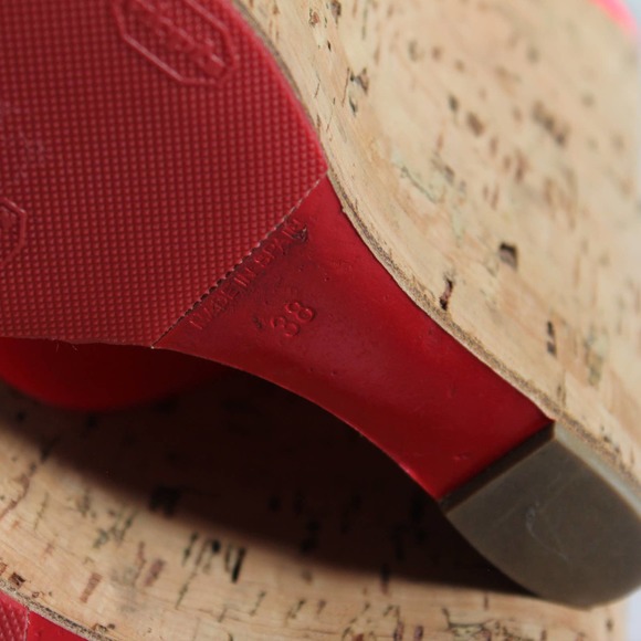 Christian Louboutin Une Plume Hot Pink Neon Patent Leather Cork Sandal Wedges - Picture 12 of 14